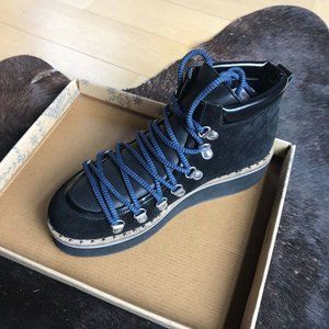 Brand new chic hiking boots